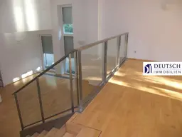 5 Zimmer Terrassenwohnung Endstation Bus 40A / Peter Jordanstraße