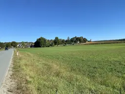 Großes Grundstück mit Bauland