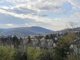 Traumhaftes, sonniges Baugrundstück mit Westausrichtung, Weitblick &amp; grüner Ruhelage