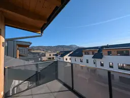 Bezugsfertig - ansprechende 4 Zimmer Erstbezugs-Dachgeschoss-Wohnung mit traumhaftem Ausblick im Ortszentrum Hallwang!