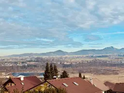 Exklusives Wohnen in traumhafter Aussichtslage in Ohlsdorf