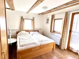 PENSION in SAALBACH ZU VERKAUFEN!Direkter Lifteinstieg - beste Zentrumslage!