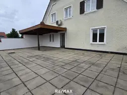 53 m³ 2 Zimmer Wohnung mit 84 m² Balkon und 27 m² Hobbyraum/Garage