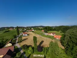 Wohnen wo andere Urlaub machen - Grundstücke am Graßnitzberg in ruhiger Lage zu verkaufen