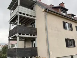 Vollsanierte 3-Zimmer-Wohnung mit Balkon