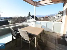 Charmante Dachgeschosswohnung mit 3 Zimmern und wunderbarer Terrasse in super Lage von Lustenau!