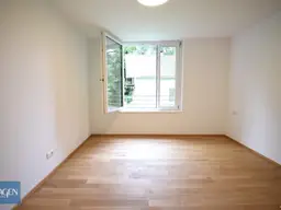 Tolle Räumlichkeit mit wundervollem Ausblick zu vermieten - Ideal als Praxis!