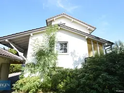 Haus mit 50er-Jahre-Charme in Lustenau – Großzügige, Unverbaubare Lage am Binsenfeldkanal