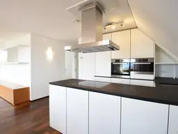 3 Zimmerwohnung mit Tiefgaragenplatz in TOP Lage zu vermieten!