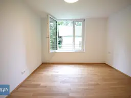Tolle Räumlichkeit mit wundervollem Ausblick zu vermieten - Ideal als Praxis!