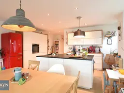 Moderne 4-Zimmer-Wohnung in familienfreundlicher Lage mit traumhafter Aussicht