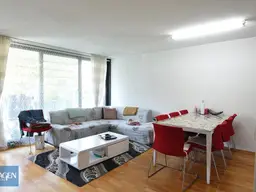 Lustenau: Vermietetes Renditeobjekt mit Balkon &amp; Carport im 1. OG