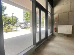 Geschäftsfläche im Zentrum von Klagenfurt - modern. hell. gestalten Sie mit!
Top GE5 