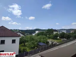 Im Grünen und doch im Ort!