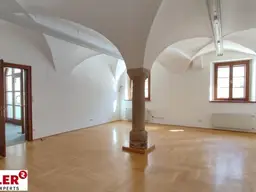 Entzückendes Geschäftslokal - charmantes Gewölbe im Altbau | renoviert