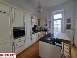 Tolle 4-Zimmer-Altbauwohnung im Herzen der Stadt