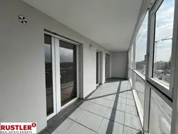 Attraktive 2 Zimmer Wohnung mit riesiger LOGGIA
