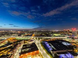ERSTBEZUG - Q TOWER: Exklusive 4 Zimmerwohnung mit 57m² Balkon und traumhaftem Blick über ganz Wien
