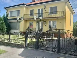 Traumhafte Villa in Lassee: 370m², 7 Zimmer, Gartenparadies für 590.000 €!