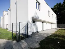 MODERNES DOPPELHAUS IN SEYRING MIT GARTEN IN SÜD-WEST AUSRICHTUNG