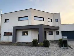 PREIS GESENKT!! Energieeffizientes Einfamilienhaus mit viel Wohnraum