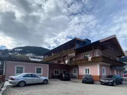 Sichere Kapitalanlage in unsicheren Zeiten: Vermietete 4-Zimmer-Wohnung in Bad Hofgastein mit Stellplatz