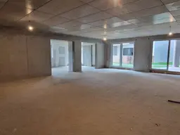 117m² NEUBAUBÜRO ZUM SELBST GESTALTEN| BARRIEREFREI|FLEXIBLE WORKSPACE|REFINANIERUNG DURCH DESK-SHARING/CO-WORKING