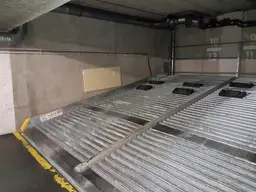 Kleine Pfarrgasse 15 - Stapelparkplätze ab sofort zu vermieten!