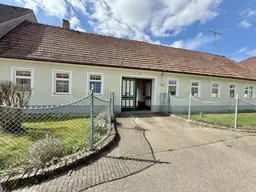 GEMÜTLICHES Bauernhaus sucht Naturliebhaber - 1.388m² GFL- 5,6 Zimmer - Terrasse - Einbauküche + ca.5000m² Grundstück (optional)