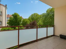 GRÜNBLICK - Erstbezug nach Teil-Renovierung - Neubau - BJ 1980 - 3 Zimmer - EINBAUKÜCHE - ca. 94m² NFL - 2.Liftstock - Loggia - Hofruhelage