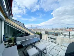 EXKLUSIVES DG-Juwel - ca. 134,18 m² NFL - Hohe Decken - Klimaanlage - ca. 13,92 m² Dachterrasse - Hofruhelage - Blick auf Stephansdom