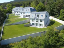 NEUER PREIS! Großzügige Doppelhaushälfte in Bad Fischau