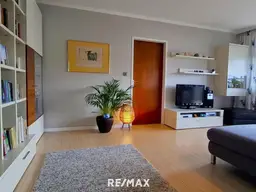 Familienhit - 4.Zi.-Wohnung mit Loggia und Einzelgarage