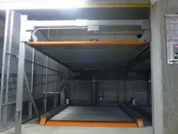 Garagenplatz im Zentrum von Kaisermühlen
