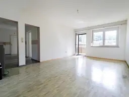 4-Zimmer-Wohnung mit Ausbaupotenzial...!