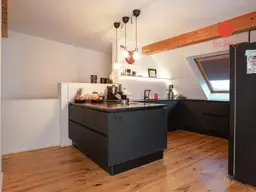 Klimatisierte Dachgeschoss-Wohnung