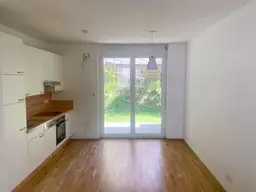 Wunderschöne, moderne 2-Zimmer Gartenwohnung am Hilmteich 