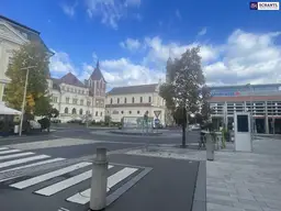 WOW! DIREKT AM HAUPTPLATZ! ERSTBEZUG! SMARTE GEWERBEFLÄCHE!