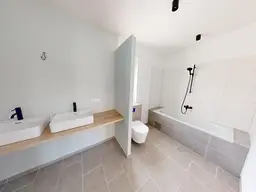 PROVISIONSFREI! ATEMBERAUBENDES ECK-REIHENHAUS INKL. BURGBLICK! MITTEN IN VOITSBERG! 5 HELLE ZIMMER! 2 BADEZIMMER! BALKON + TERRASSE! TRAUM-GARTEN ÜBER 189 m²!! GLEICH TERMIN VEREINBAREN!!