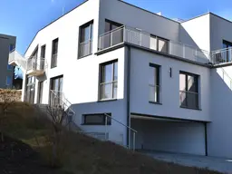 Exklusive Doppelhaushälfte in den Weinbergen - Höchste Energieeffizienz mit Erdwärmeheizung für modernes Wohnen und Genießen!