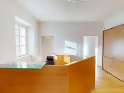 Repräsentative Gewerbeimmobilie mit Altbauflair in zentraler Lage - ca. 150 m² Raum für kreative Ideen! Gleich Besichtigungstermin vereinbaren!