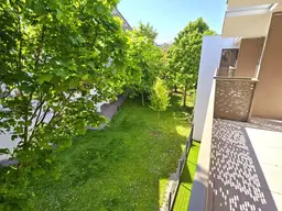 Das kleine Investment mit dem großen Wow - Pure Lebensfreude! Photovoltaik + Wärmepumpe! Hofseitiger Balkon + Blick ins Grüne + Komplette Ruhelage + Energieeffizienz + Perfekte Anbindung und Nahversorgung! Jetzt zugfreifen!