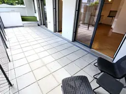 Ihre Wohlfühl-Oase in Best- und Ruhelage! Donauzentrum und Alte Donau um´s Eck! 3 ruhige Zimmer in Hoflage + Terrasse + Ideale öffentliche Anbindung! Jetzt zugreifen!