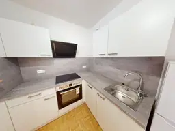Jetzt besichtigen - Preisreduktion! Erstbezug nach Sanierung: Moderne Stadtwohnung in zentraler Lage in Graz: 75 m² - 3 Zimmer - Balkon - neue Küche! PROVISIONSFREI!