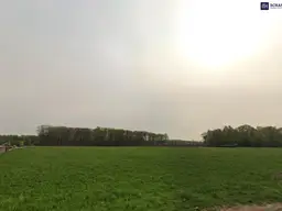 Riesen Potenzial - ca. 1h großes GEWERBEGRUNDSTÜCK 0,3 - 2,0 Dichte mit direkter Nähe zur Autobahn und zur Eisenbahn! Alternativen in der Umgebung auch verfügbar!
