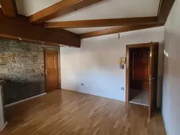 ++PERFEKTE FAMILIEN- oder STUDENTEN- MAISONETTENWOHNUNG zum WOHLFÜHLEN mit 2 BALKONE** 3 SZ, BÜRO, WOHNKÜCHE++ CARPORT++ca. 123 m² WOHNFLÄCHE++