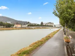 SALZBURG STADT - NÄHE SALZACHKAI: 3 Zimmer, 2 Balkone, 2 Bäder, 2. Stock, 1 Lift