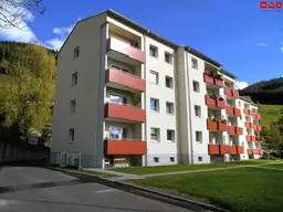 Viel Potenzial und traumhafter Ausblick! 2-Zimmer-Wohnung / Loggia / Kfz-Abstellplatz