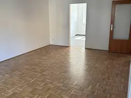 Wohn(t)räume werden zur Wirklichkeit! Praktisch geschnittene 3-Zimmer-Neubaucharakter-Wohnung mit Terrasse in Grünlage mit optimaler Infrastruktur