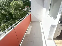 Attraktive Wohnung mit Badewanne und Balkon!